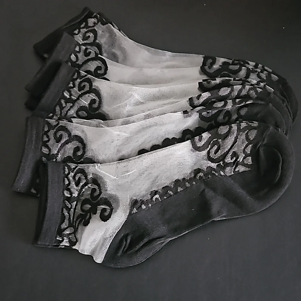 Trendy Black & White "Glass" Socks w Lace Detailing.New in pkg. Bundle of 4 - Picture 1 of 6